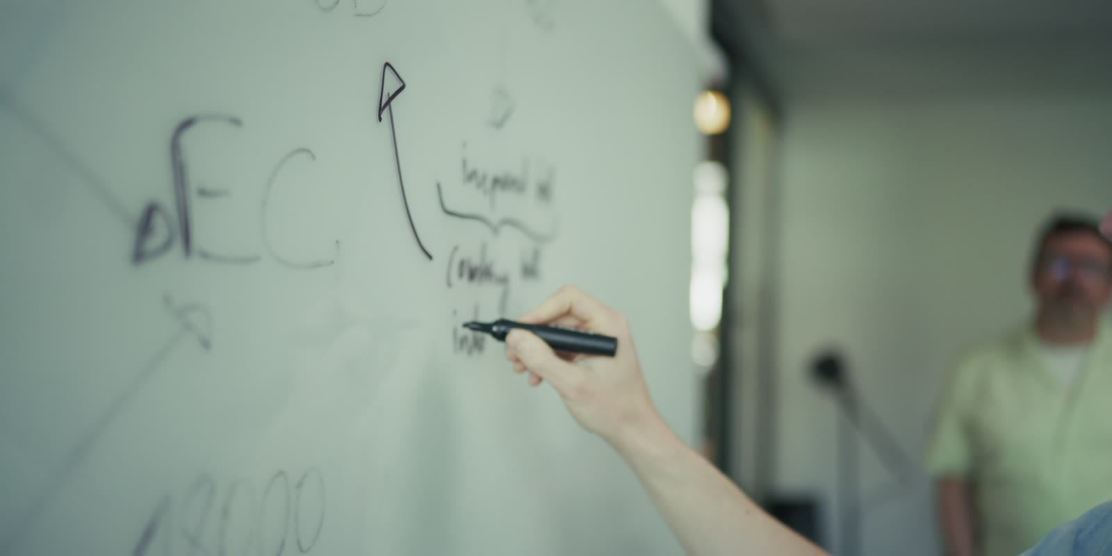 A diagram drawn on a whiteboard